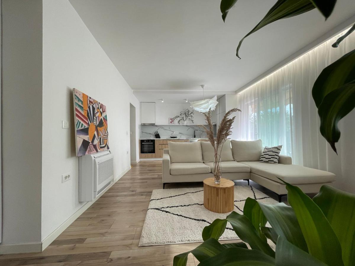 Myslym Shyri'S Apartments Tirana Exterior foto